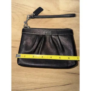 COACH Corner Zip Wristlet Signature Leather‎ Handbag Small - Black S thumbnail 7