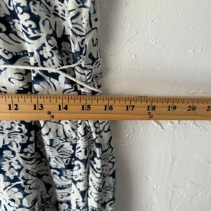 Hanalulu Wahine Navy White‎ Floral Maxi Dress Med Rayon Strappy Vacation thumbnail 7