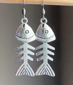 fish bone boho funky simple dangle earrings🌀🐟💙 thumbnail 1