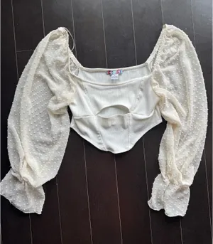 Urban Outfitters Top thumbnail 1