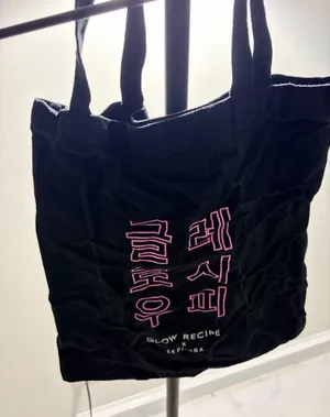 Sephora Black Tote with Pink Korean Script thumbnail 1