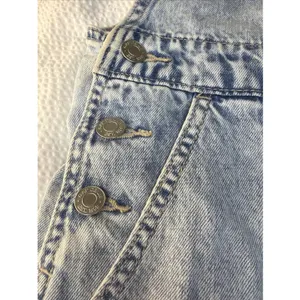 GAP NWT Denim Shortall Overalls with Washwell - Light Wash - Size L thumbnail 4