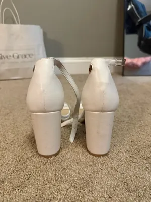 White heels Size 6.5 thumbnail 3