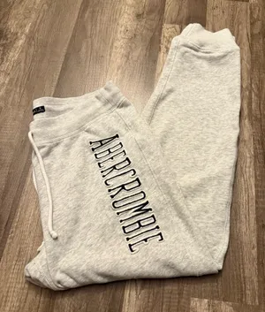 Abercrombie & Fitch Gray Logo Jogger Sweatpants thumbnail 1