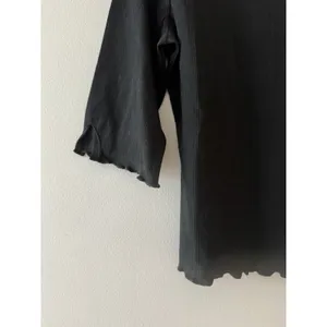 NWT Natural Life Leah Pointelle Top Size Large Black Lettuce Ruffle thumbnail 6