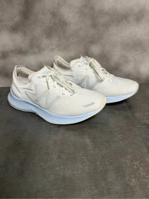New Balance Wide Dynasoft Pesu V1 Women's White Sneakers Size 8.5D thumbnail 15