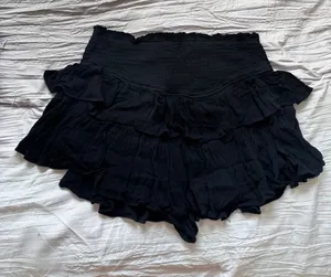 Mustard Seed Black Ruffle High-Waist Skort thumbnail 1