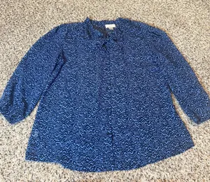 LOFT‎ Blue Black Patterned Button Up Shirt Women's Size L 3/4 Sleeve thumbnail 1