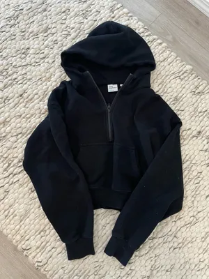 Aritzia TNA Half-Zip sweatFleece cozy fit sweatshirt thumbnail 1
