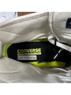 Converse Chuck Taylor Women's All Star High-Top Sneaker Size 11 (Men 9) thumbnail 6