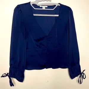American Eagle Blue Satin V Neck 3/4 Sleeve Button Boho Renaissance Crop Top XS thumbnail 1