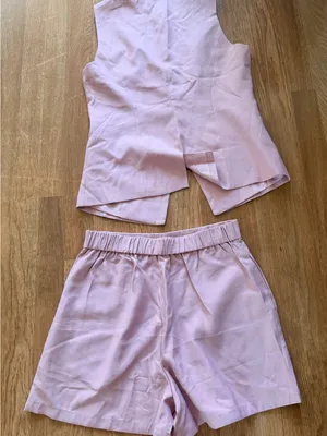 Tailored Pink High-Waist Bermuda Shorts & Vest Set thumbnail 4