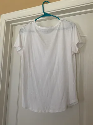 Abercrombie Soft AF Essential V-neck tee thumbnail 4