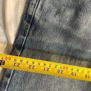 Levi’s 550 Denim Relaxed Fit. Waist:36 ,Inseam: 27 inches thumbnail 5