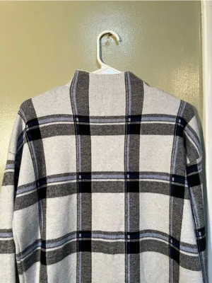 Tahari Women's Size Large Mock Neck Sweater‎ Light Gray Black Blue Plaid thumbnail 8
