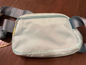Lululemon Everywhere Belt Bag 1L * Icing Blue / Eton Blue thumbnail 6