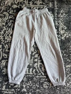 Under Armour Gray Sweatpants thumbnail 1