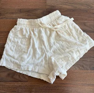 Terry Cloth Shorts White Size XS thumbnail 1