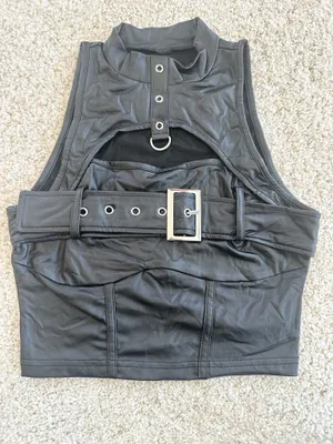 Faux leather sleeveless crop top Black thumbnail 1