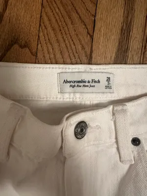 Abercrombie & Fitch White Jeans thumbnail 2