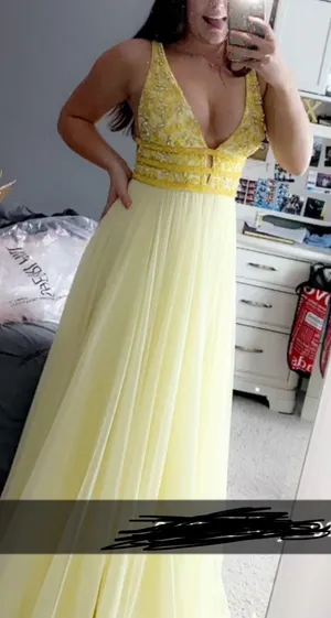 Sherri Hill Prom Dress thumbnail 1