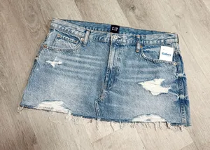 Gap denim skirt  thumbnail 1