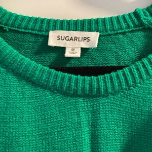 Sugar lips ruffle sleeve sweater- Size: Medium thumbnail 4