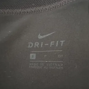Black Nike sportswear shorts #activewear thumbnail 4