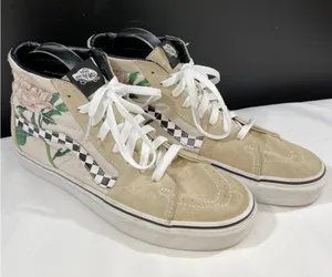 Van's Women's Beige Rose Design Shoes/Sneakers Size 9.5 SKU 5467 thumbnail 1