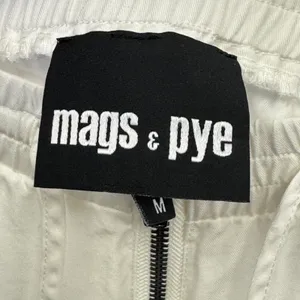Mags & Pye White Cargo Jogger Pants Women's Medium Elastic Waist Zipper Detail‎ thumbnail 7