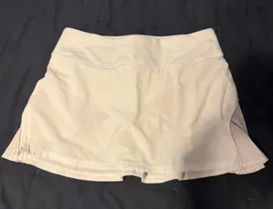 Lululemon Play Off Pleats Skirt in white thumbnail 1