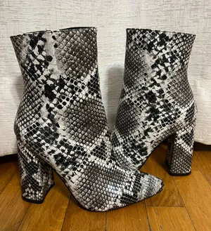 Pretty Little Thing Snakeskin Booties thumbnail 1