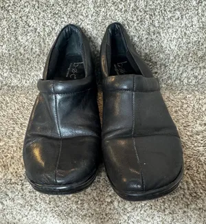 B.O.C Peggy Slip On Black‎ Leather Clogs Size 11 thumbnail 1