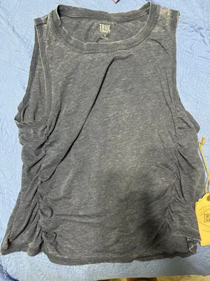 NWT tank! Size XL thumbnail 1