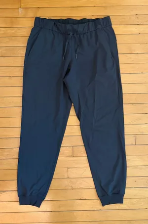Lululemon Joggers thumbnail 1