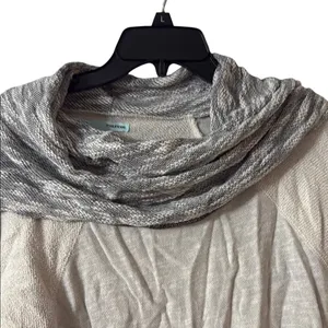 Maurices Cream‎ and Gray Cowl Neck Sweater Size Large thumbnail 2