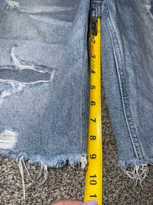 Free People We The Free Twenty-Seven Distressed Denim Jorts Shorts Size 27 thumbnail 3