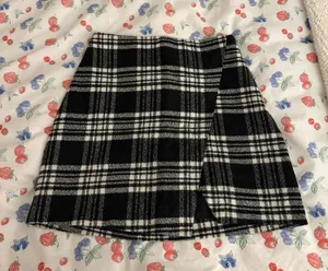 Plaid Abercrombie Skirt thumbnail 1