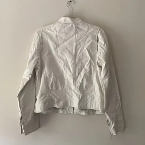 White Leather Jacket Size XL thumbnail 5