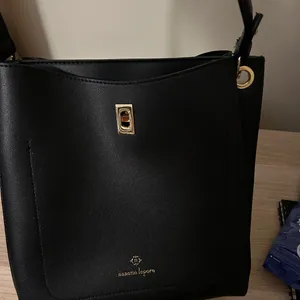 Nanette Lepore Black Sophisticated Shoulder Bag thumbnail 7