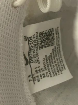 Nike Tennis Shoes thumbnail 7