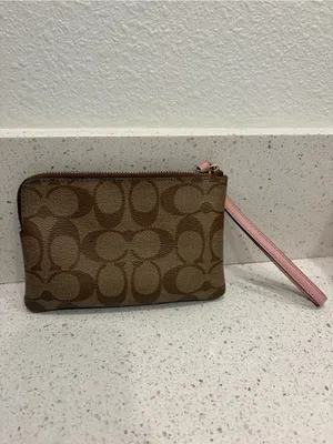 Coach Signature Logo Zip Wristlet Wallet, Beige/White, Credit Card Womens EUC thumbnail 4