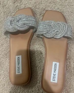 Steve Madden Sandals thumbnail 1