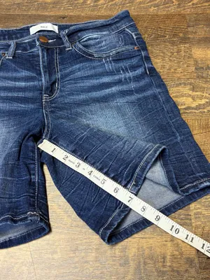 BKE Payton Denim Jean Shorts Womens 28 Dark Wash Whiskered Mid Rise Bermuda 7” thumbnail 6