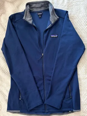 Patagonia Women's Navy Full-Zip Utility Fleece Jacket Size Medium thumbnail 1