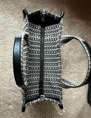 Marc Jacobs Tote thumbnail 5