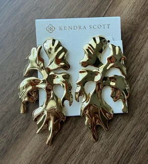 Kendra Scott Earrings Gold Savannah Statement Drop thumbnail 1