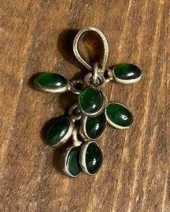 Green Stone Fashion Jewelry Pendant Necklace Charm thumbnail 1