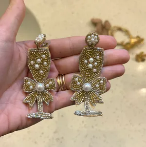 Champagne Earrings thumbnail 1
