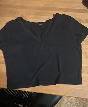 Plain Black Target Cropped T-shirt thumbnail 1